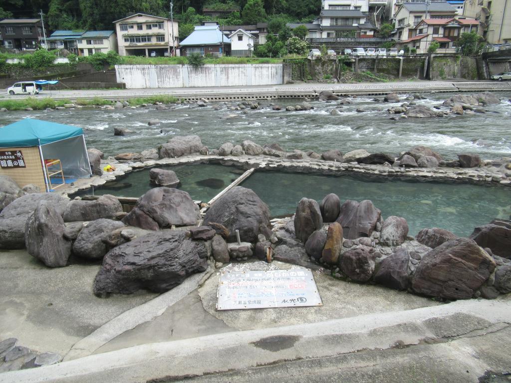 Amagase Onsen Hotel Suikoen Hita Exterior photo